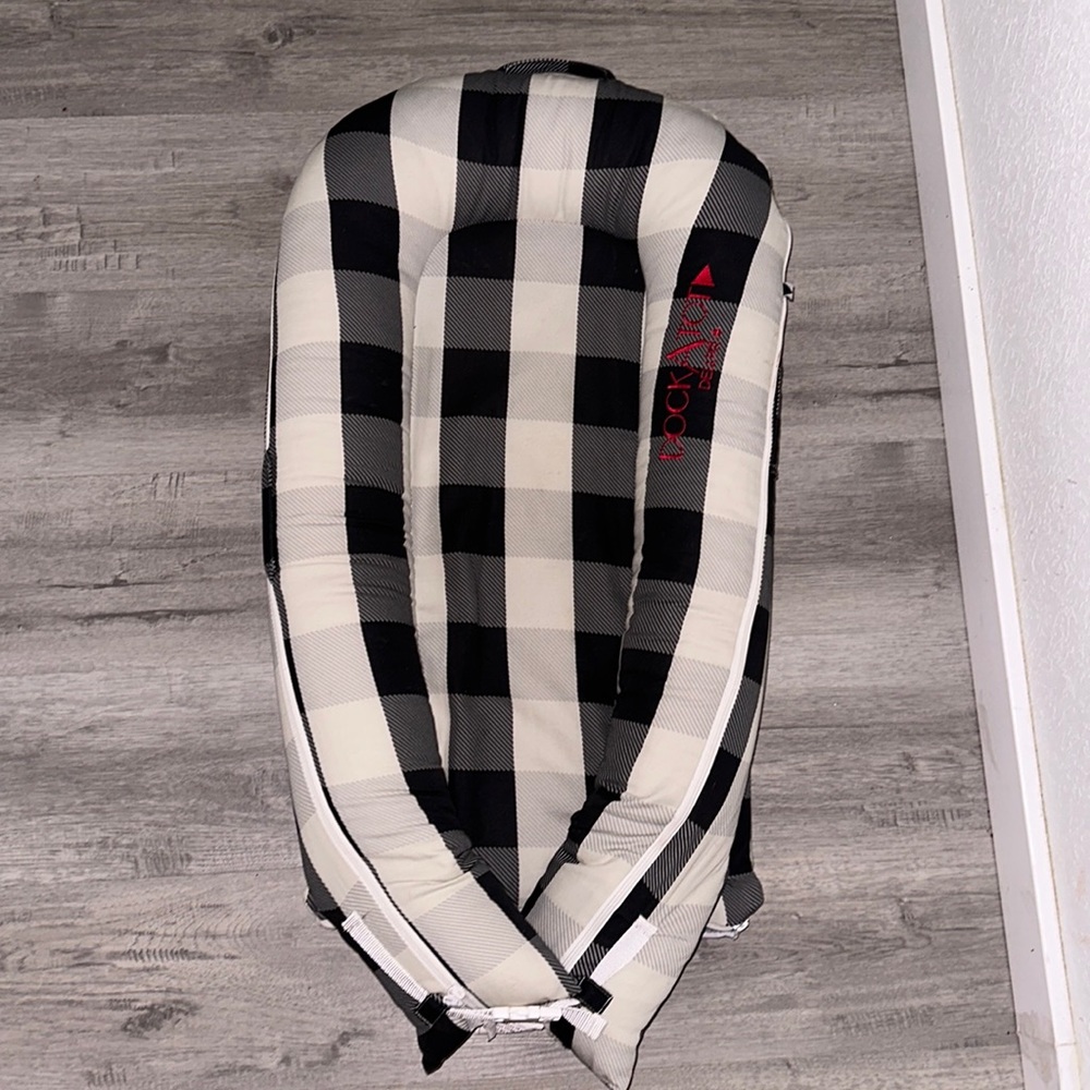 Dockatot Deluxe+